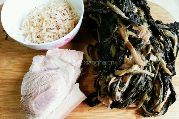 梅干菜炒肉末的做法图解1