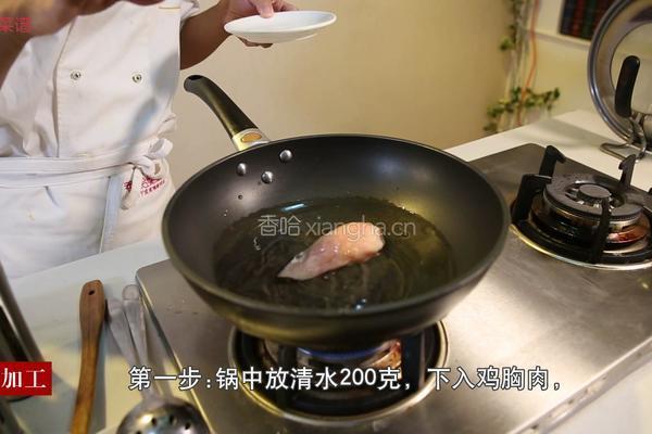 麻辣鸡丝凉面的做法图解1