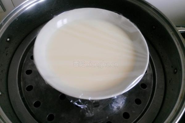 牛奶鸡蛋羹的做法图解5