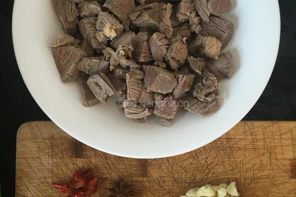 红烧香辣鸵鸟肉的做法图解3