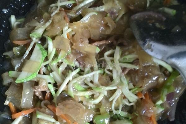 炒肉拉皮的做法图解7