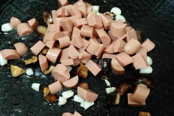 独家什锦炒饭的做法图解5