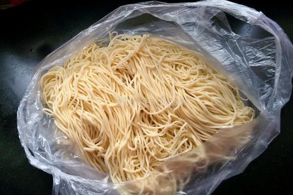 炒龙须面的做法图解4
