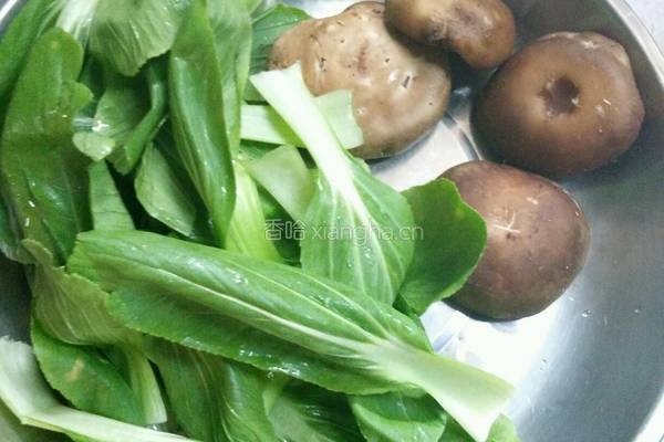 香菇青菜饭的做法图解1