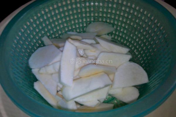 红烧茭白的做法图解1