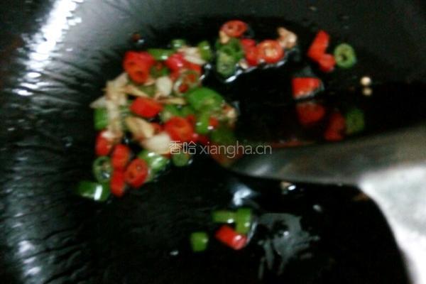 豆腐炒韭菜的做法图解5