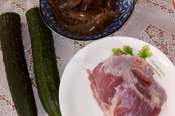 青瓜蒸虾仁的做法图解1