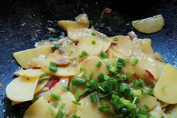 肉丁土豆片的做法图解10