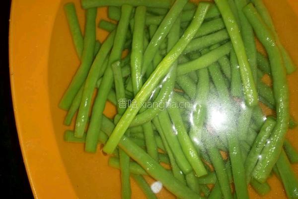 凉拌豆卷的做法图解3