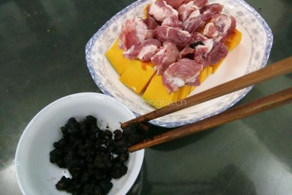 豉汁排骨蒸金瓜的做法图解5