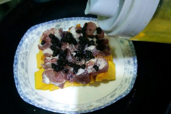 豉汁排骨蒸金瓜的做法图解7