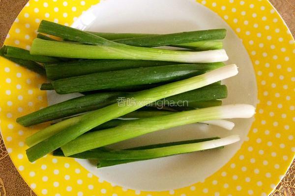 葱油西兰花的做法图解2
