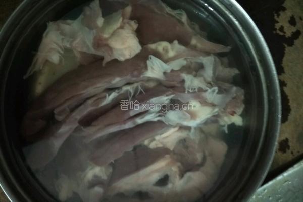 猪心汤的做法图解2