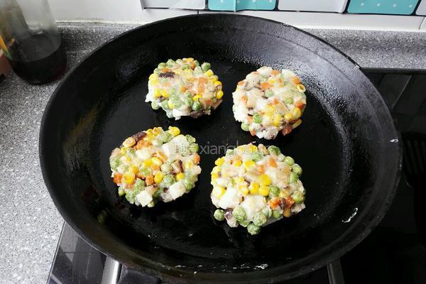 虾仁五色菜饼的做法图解9