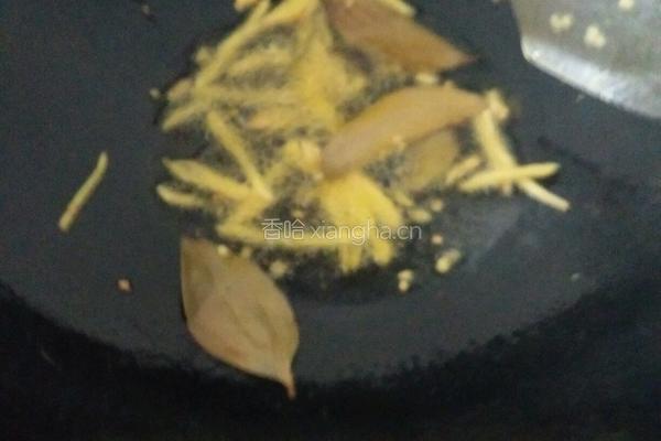 尖椒炒牛里脊肉的做法图解3