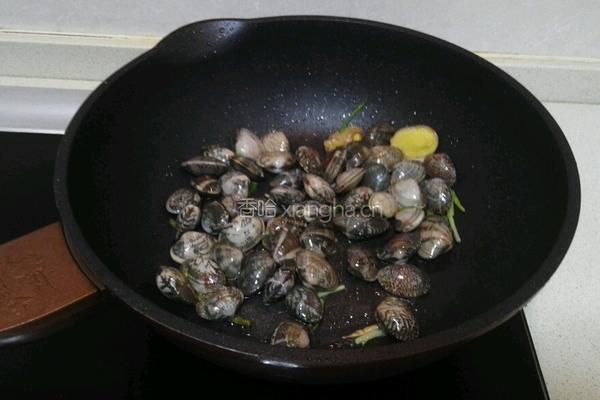 丝瓜炒花蛤的做法图解5