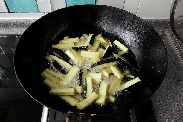 鱼香茄条的做法图解6