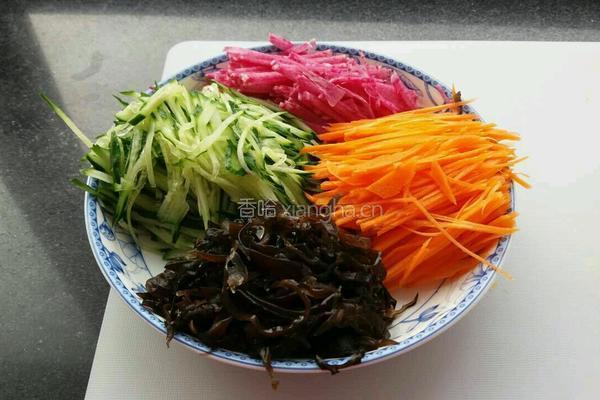 五彩酱拌肉丝面的做法图解5
