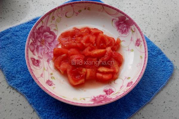 茄汁青椒卷心菜的做法图解3