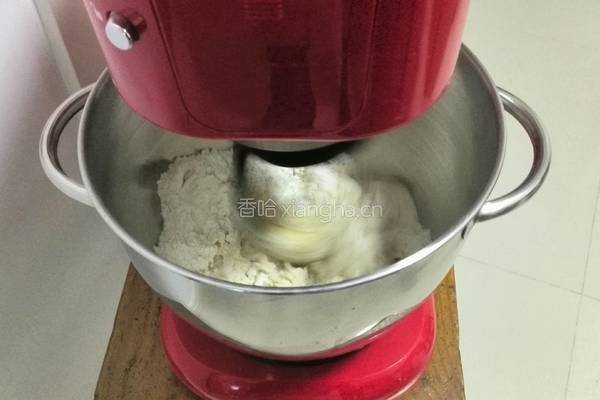 卡仕达酱面包的做法图解2