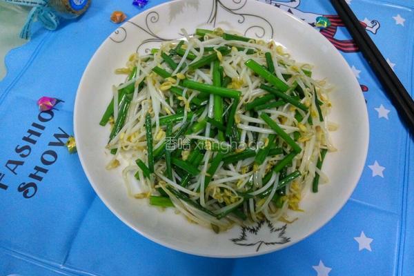 自发绿豆芽炒韭苔的做法图解7
