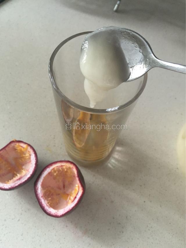 加入两勺蜂蜜