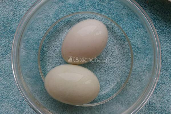 自腌咸鸭蛋的做法图解4