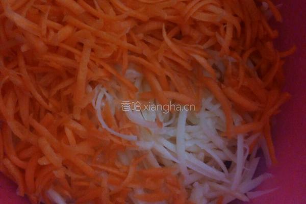 荤素搭炒三丝的做法图解1
