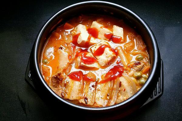 辣白菜豆腐汤的做法图解9