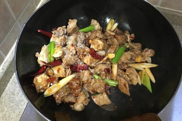 笋子烧牛肉的做法图解6
