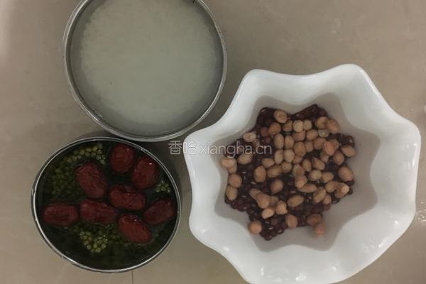 红豆红枣养颜粥的做法图解2