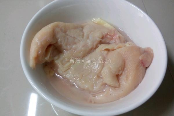 豆角鸡脯肉的做法图解2