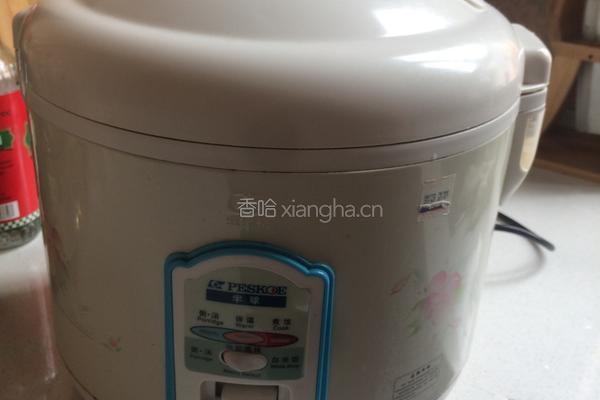 电饭煲煮鸡蛋的做法图解3
