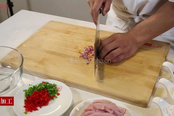 椒盐里脊的做法图解2