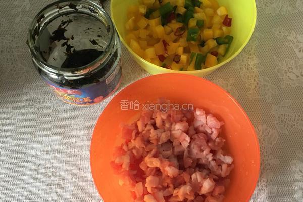肉末豆角橄榄菜的做法图解1