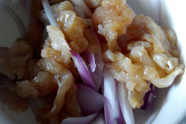 肉丝炒豆角茄子的做法图解1
