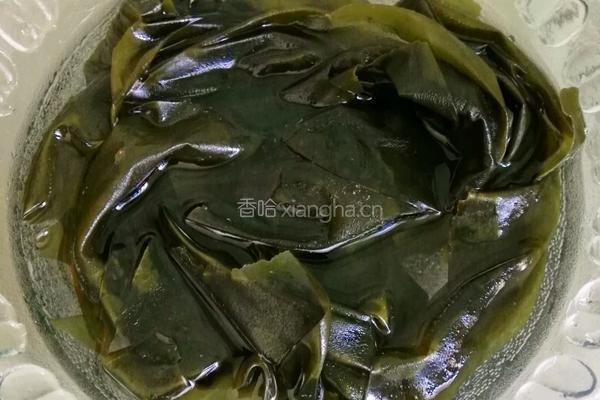 凉拌海带丝的做法图解1