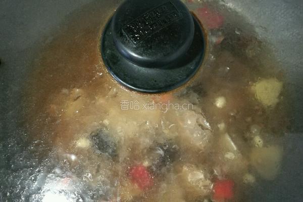 腐竹黄豆焖排骨的做法图解5