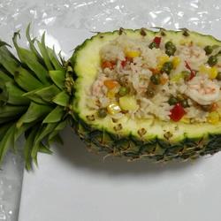 菠萝（凤梨）炒饭的做法[图]