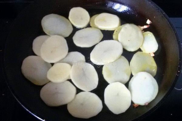 鲊广椒炒土豆片的做法图解6