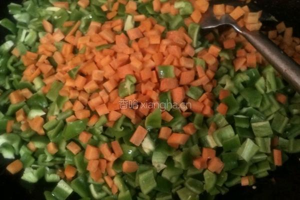 黄豆嘴炒肉丁的做法图解4