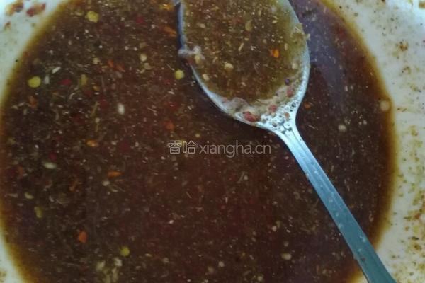 孜然牙签肉的做法图解2
