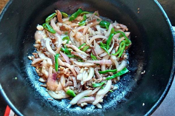 葱爆羊肉的做法图解6