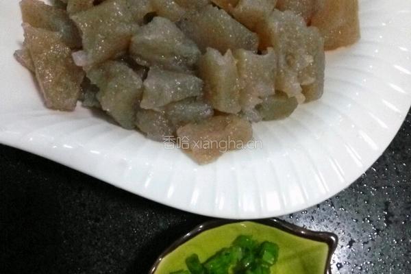 香煎魔芋丁的做法图解1