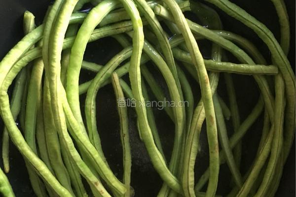 大盘茄子豆角的做法图解2