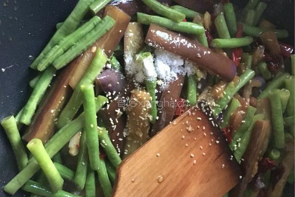 大盘茄子豆角的做法图解15