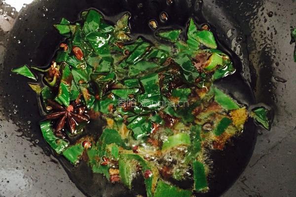 香菇牛肉面的做法图解2