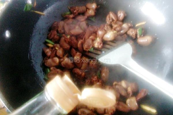 双椒炒鸡心的做法图解8