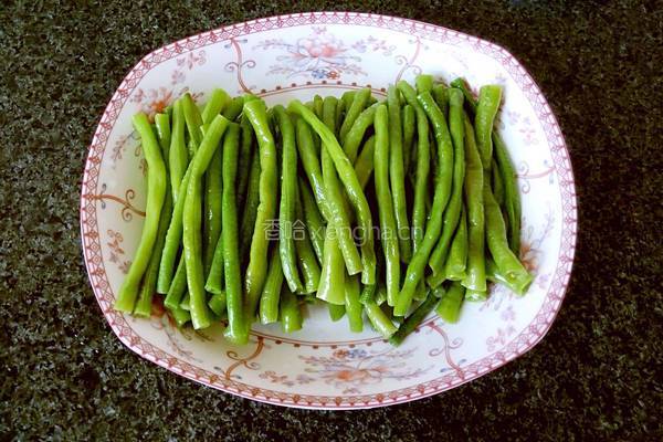 蒜蓉肉末豆角的做法图解4