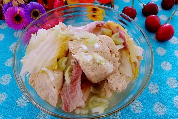 砂锅炖五花肉冻豆腐娃娃菜的做法图解10